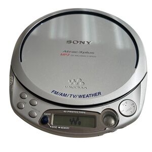 Sony Silver Walkman CD Player with FM/AM/TV